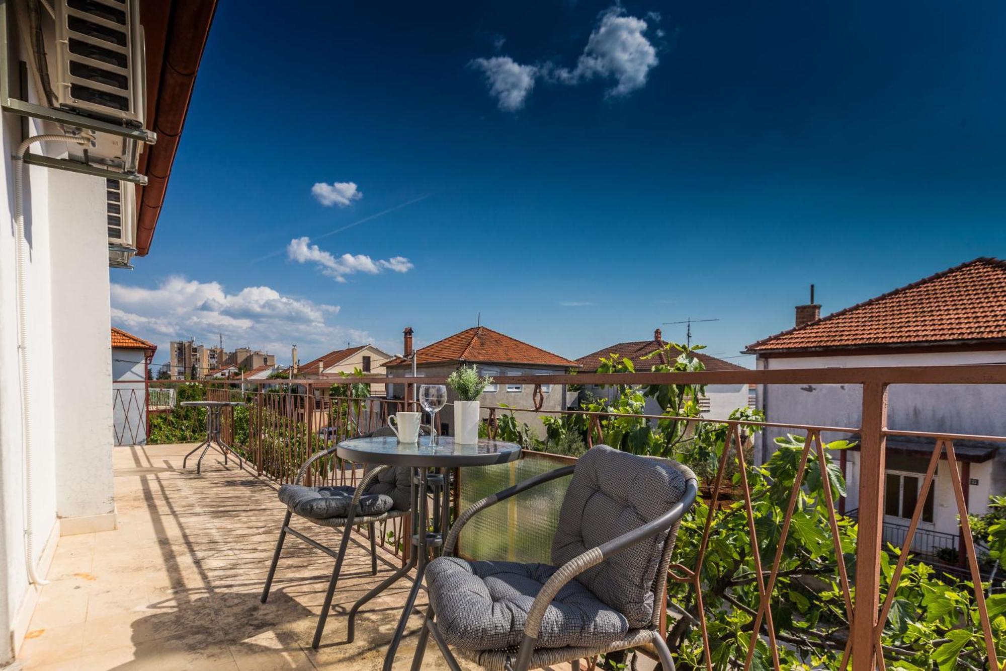 Nikola Apartments Free Parking Bbq Задар Екстериор снимка
